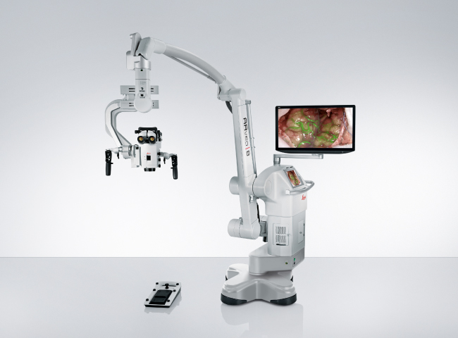 Нейрохірургічний мікроскоп з цифровою візуалізацією ARveo 8